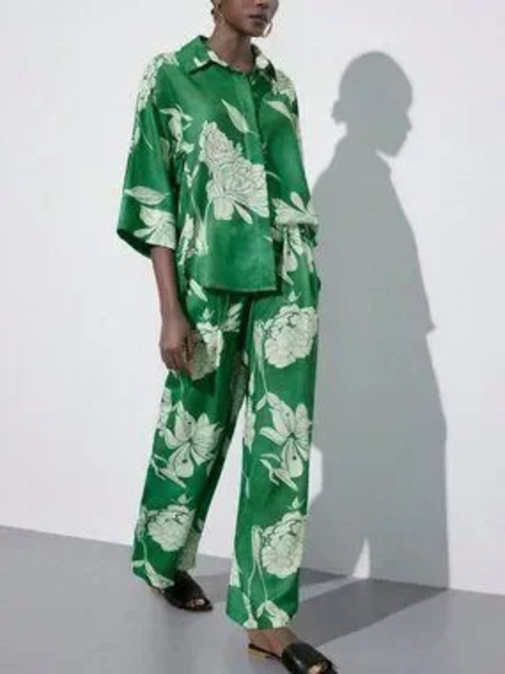 Green Casual Womens Floral Vacation button down blouse and wide pant 2-Piece Set